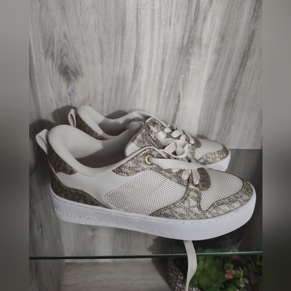 Michael Kors White and Gold Women's Sneakers 7.5 New No Noc
